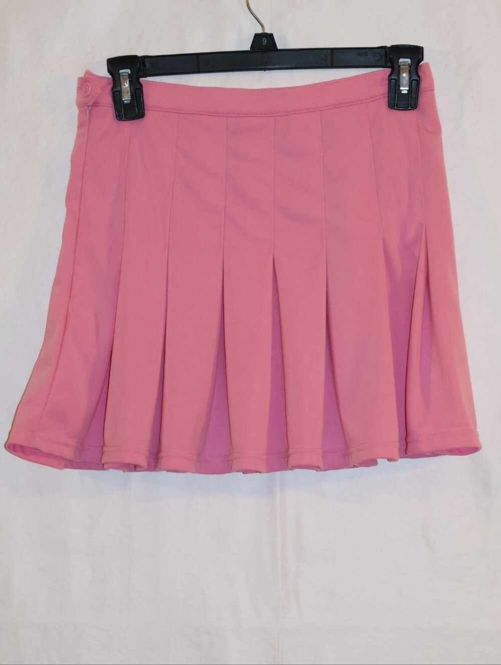 Avidlove Flirty Pink Pleated Mini Skirt.
